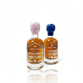 Sirop d'érable scintillant - fond blanc pur uniforme