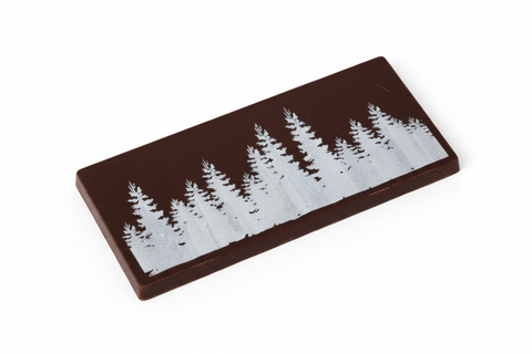 Tablette de chocolat noir motifs sapins et canneberges