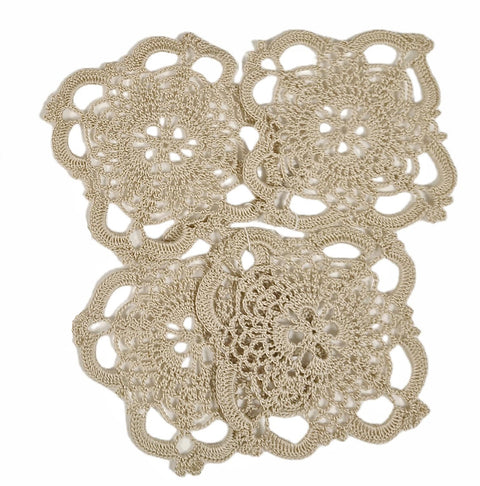 Ensemble de quatre sous-verres en tricot fin